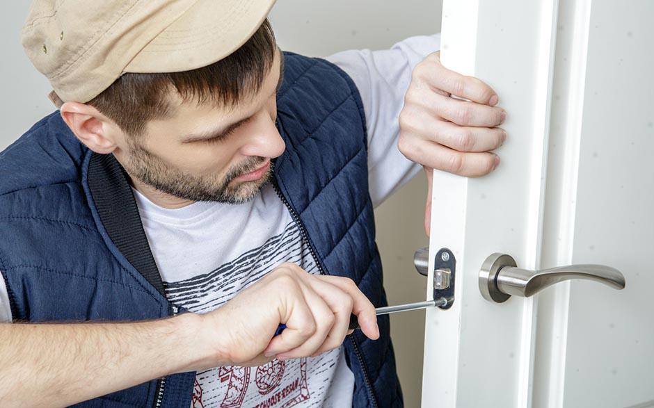 comment ouvrire une porte Montreuil